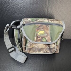 PLANO Small Soft Sided Convertible Shoulder/Waist Fishing Bag Camouflage